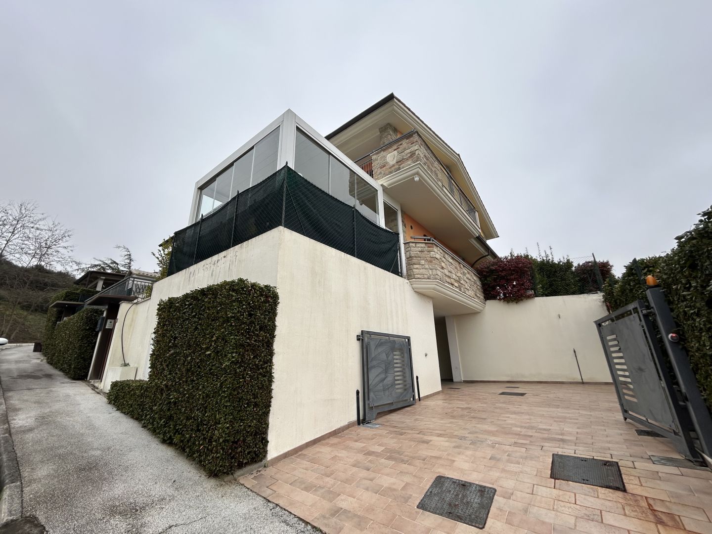 Anteprima immagine 2