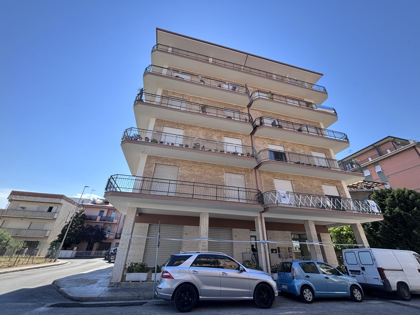 Anteprima immagine 2